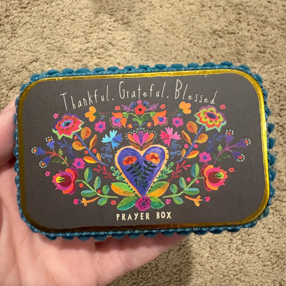 NATURAL LIFE Gold Prayer Box